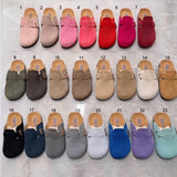 B SANDALS AND CLOGS
